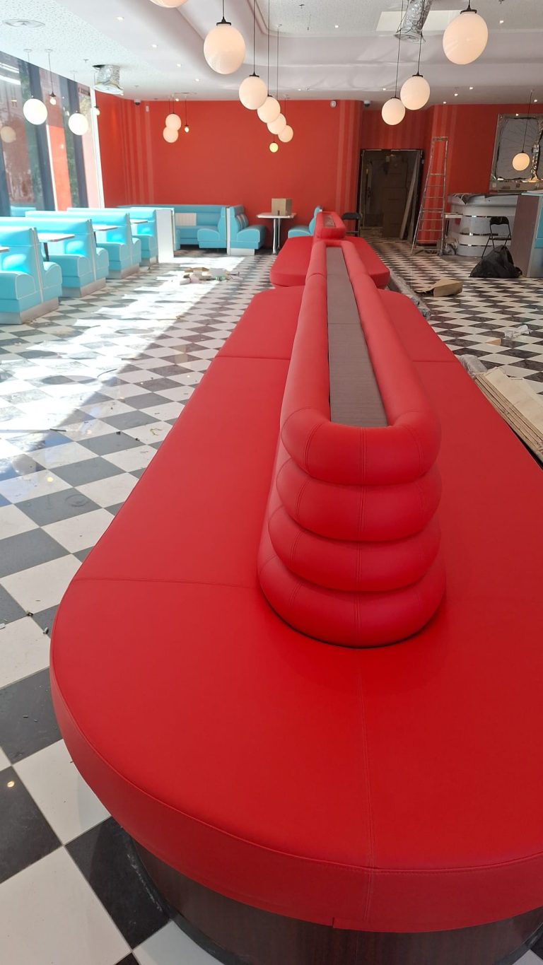 Holly_diner