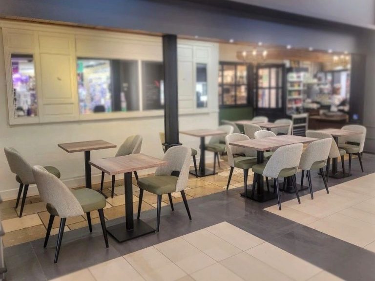 RM Mobilier équipe les Boulangeries PAUL de Grande Synthe et Longuenesse !